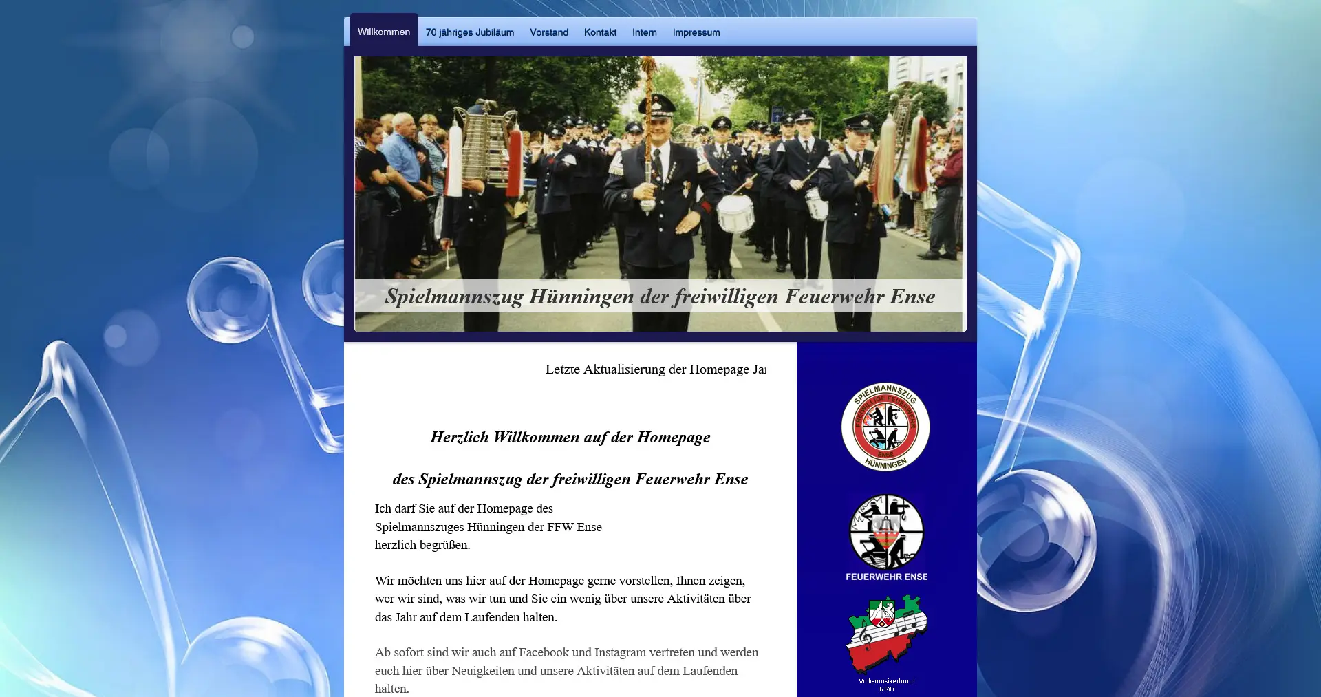 Willkommensseite der Homepage des Spielmannszugs Hünningen mit Feuerwehr-Ense-Logo.